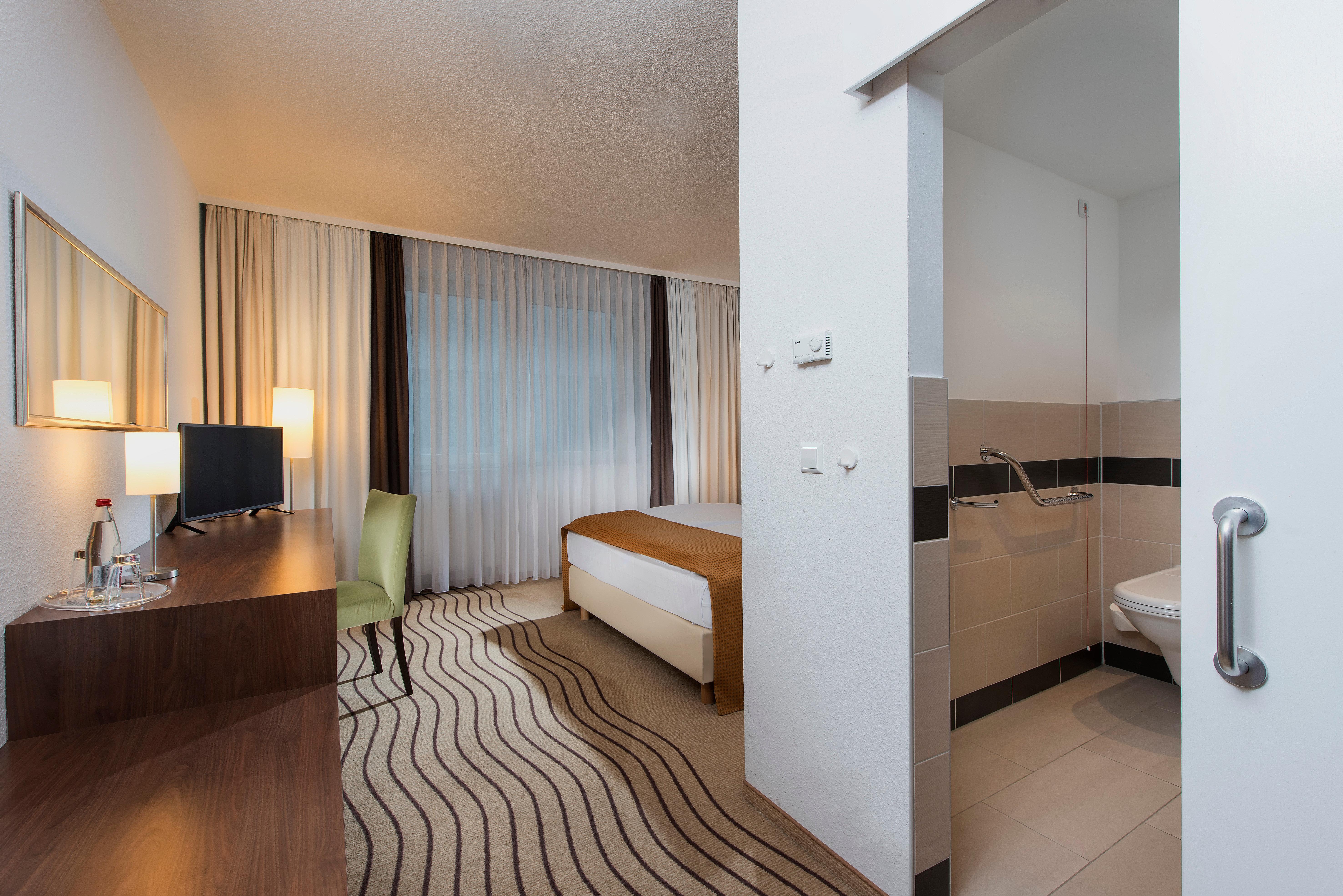 Holiday Inn Berlin City-East Landsberger Allee, An Ihg Hotel المظهر الخارجي الصورة