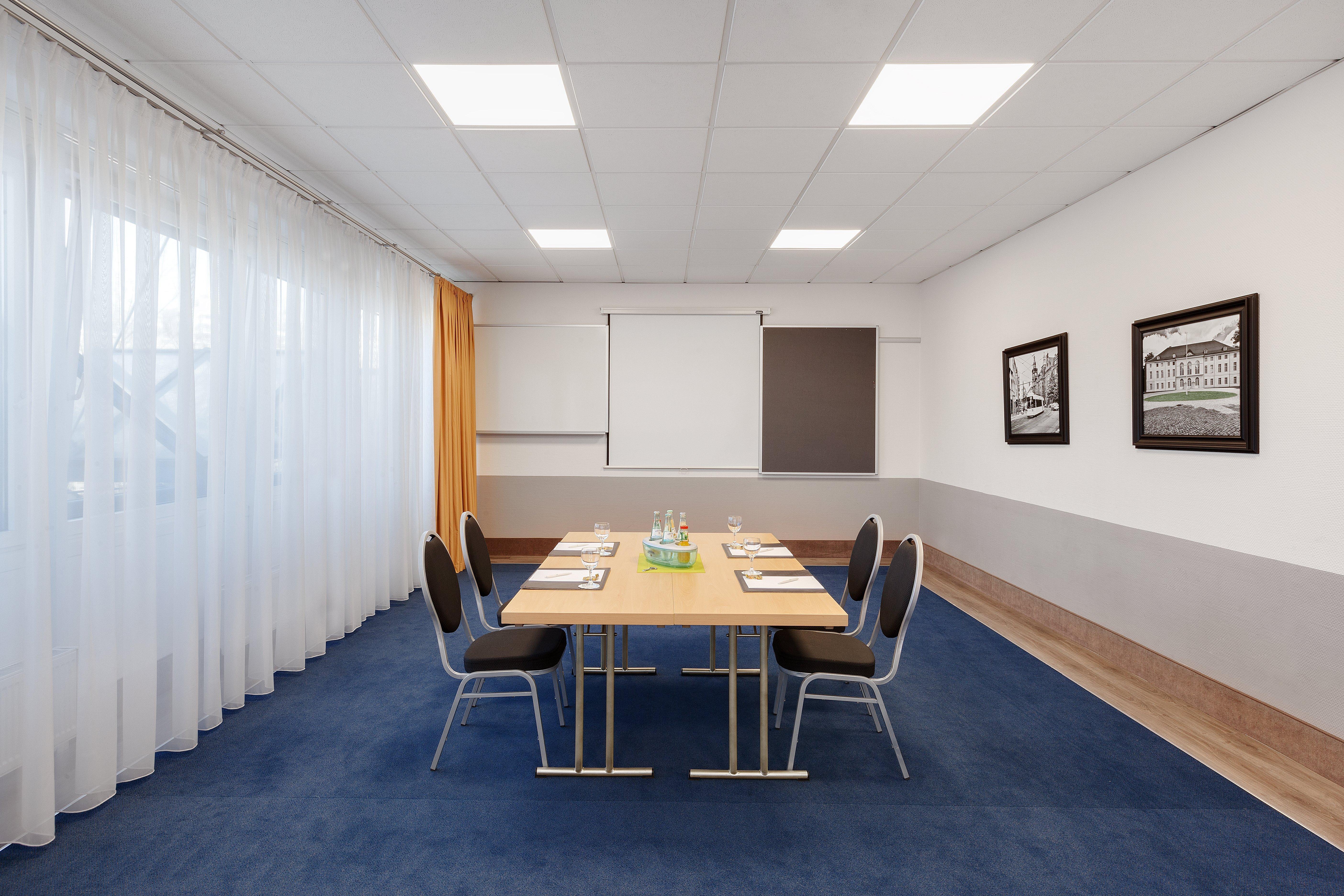 Holiday Inn Berlin City-East Landsberger Allee, An Ihg Hotel الاعمال الصورة