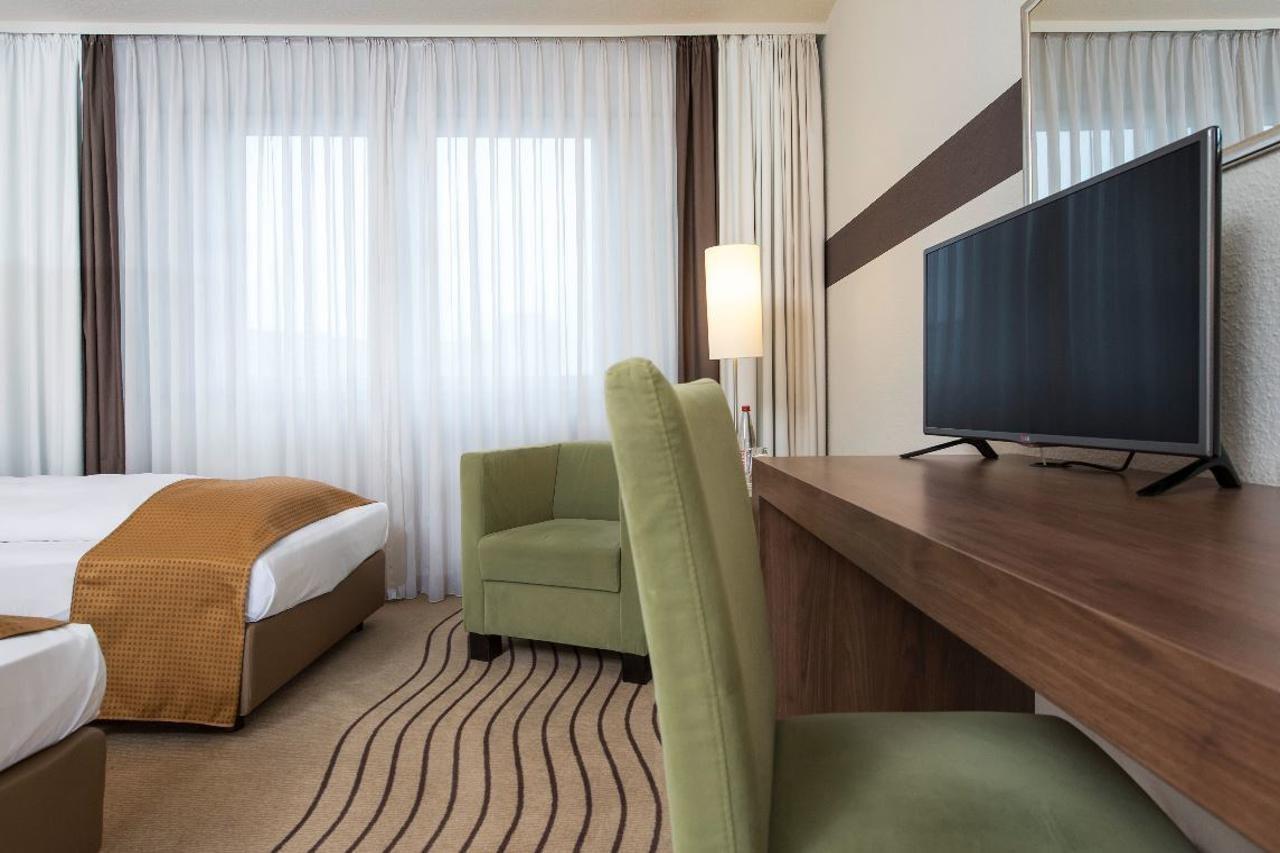 Holiday Inn Berlin City-East Landsberger Allee, An Ihg Hotel المظهر الخارجي الصورة